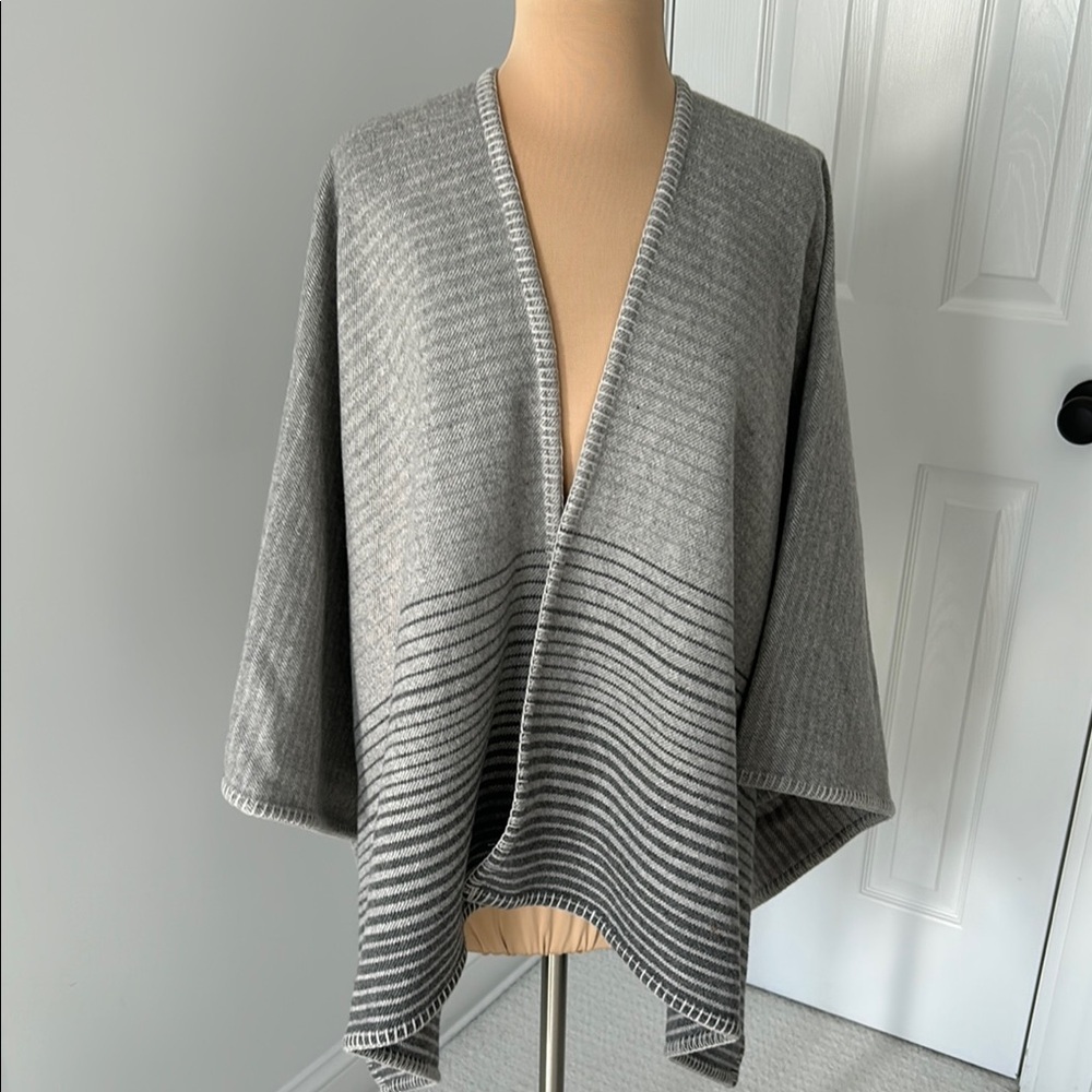 Aritzia Babaton Gray Striped Open Poncho Shawl